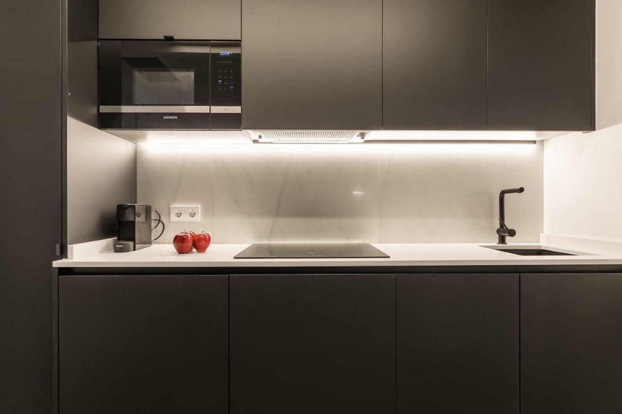 Feelathome Waldorf Suites Apartments Madrid Extérieur photo